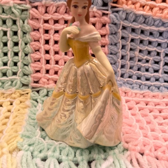 SOLD in Bundle // Belle Disney Beauty and the Beast Ballroom Yellow Dress Figure - Picture 5 of 15